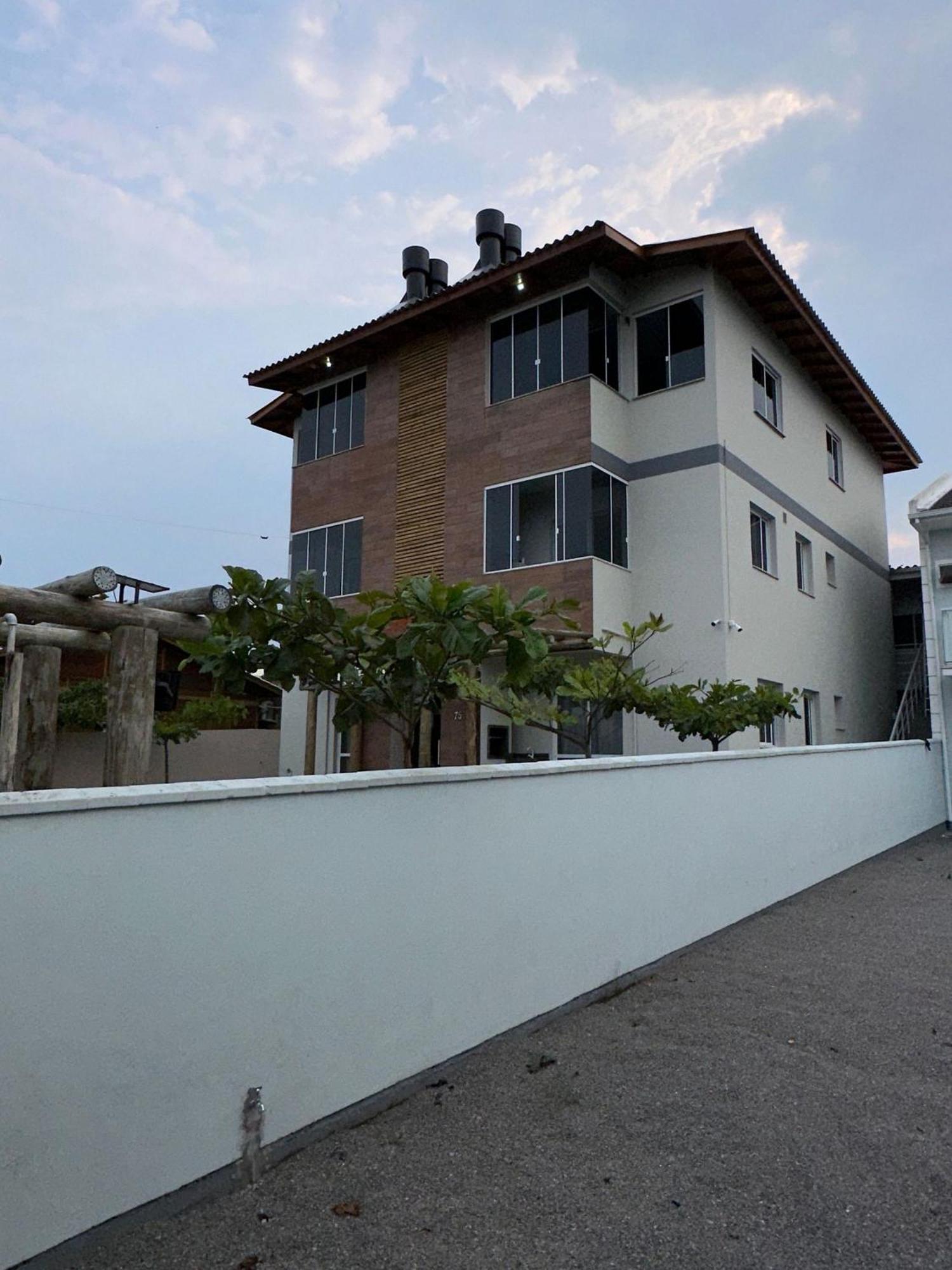 Residencial Wrubleski Sc Pinheira Εξωτερικό φωτογραφία