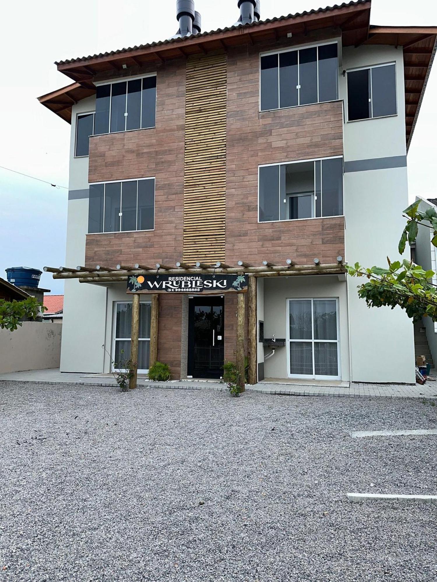 Residencial Wrubleski Sc Pinheira Εξωτερικό φωτογραφία