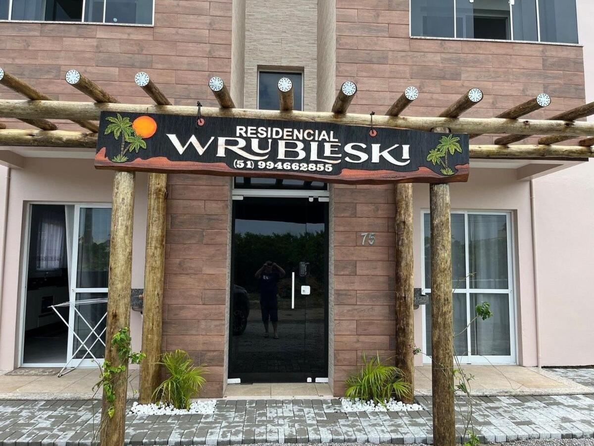 Residencial Wrubleski Sc Pinheira Εξωτερικό φωτογραφία